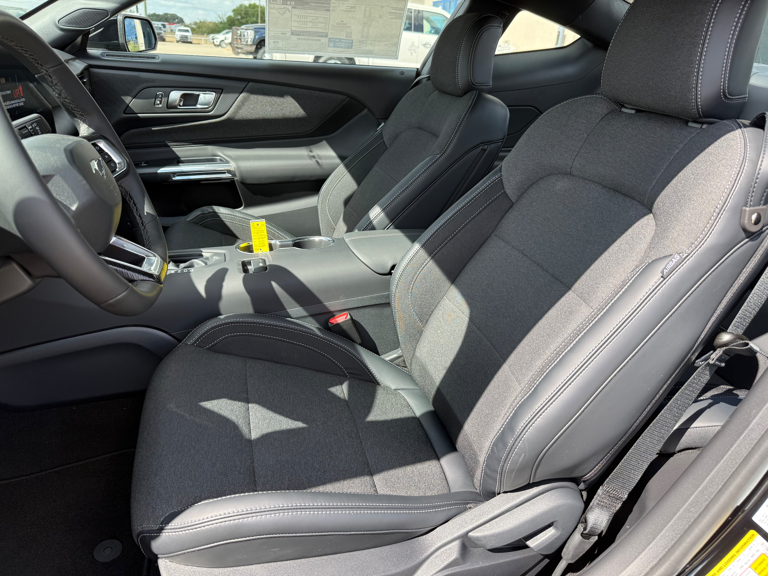2025 Ford Mustang EcoBoost Fastback - Photo 9