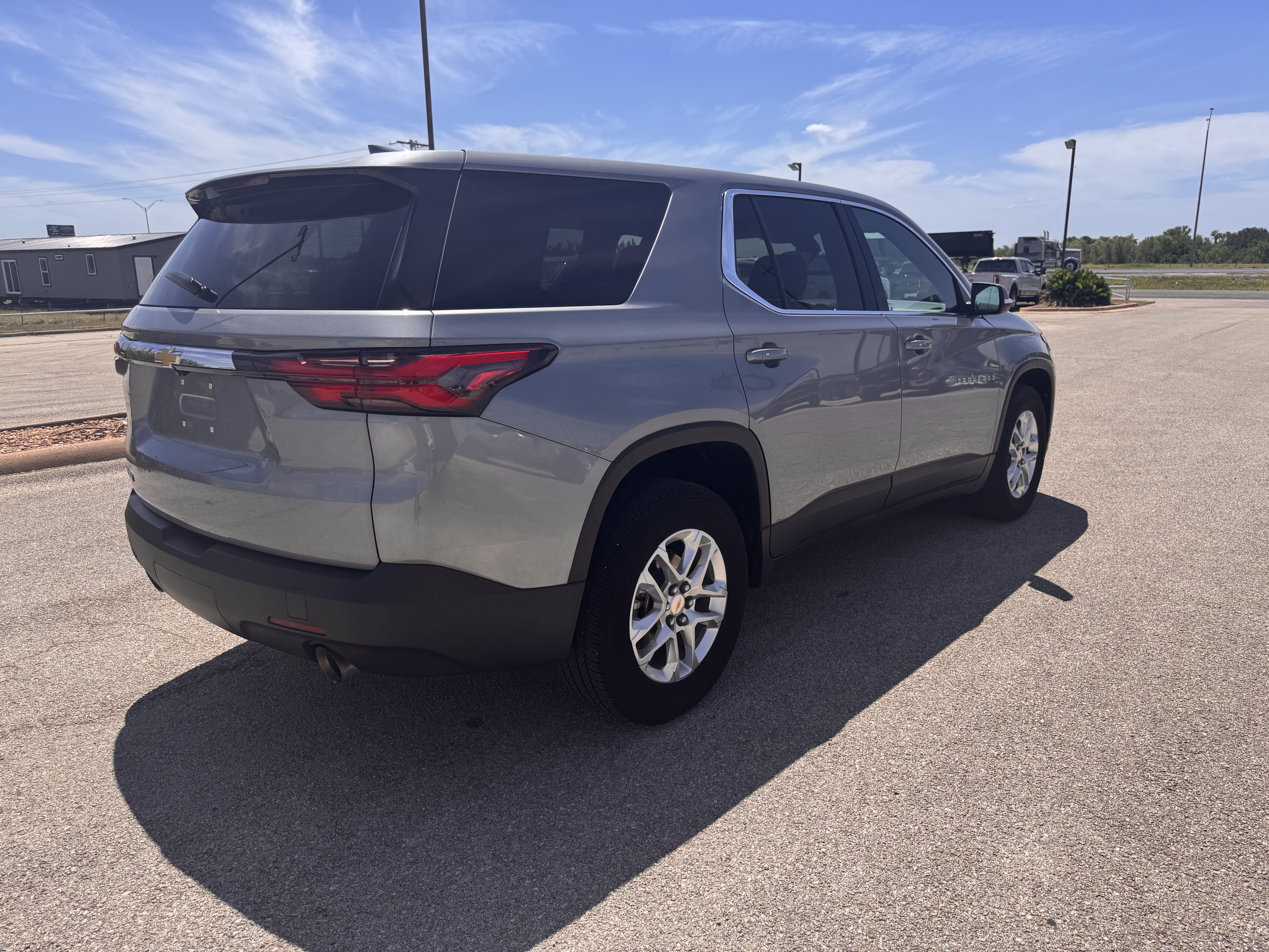 Used 2023 Chevrolet Traverse LS w/1LS SUV