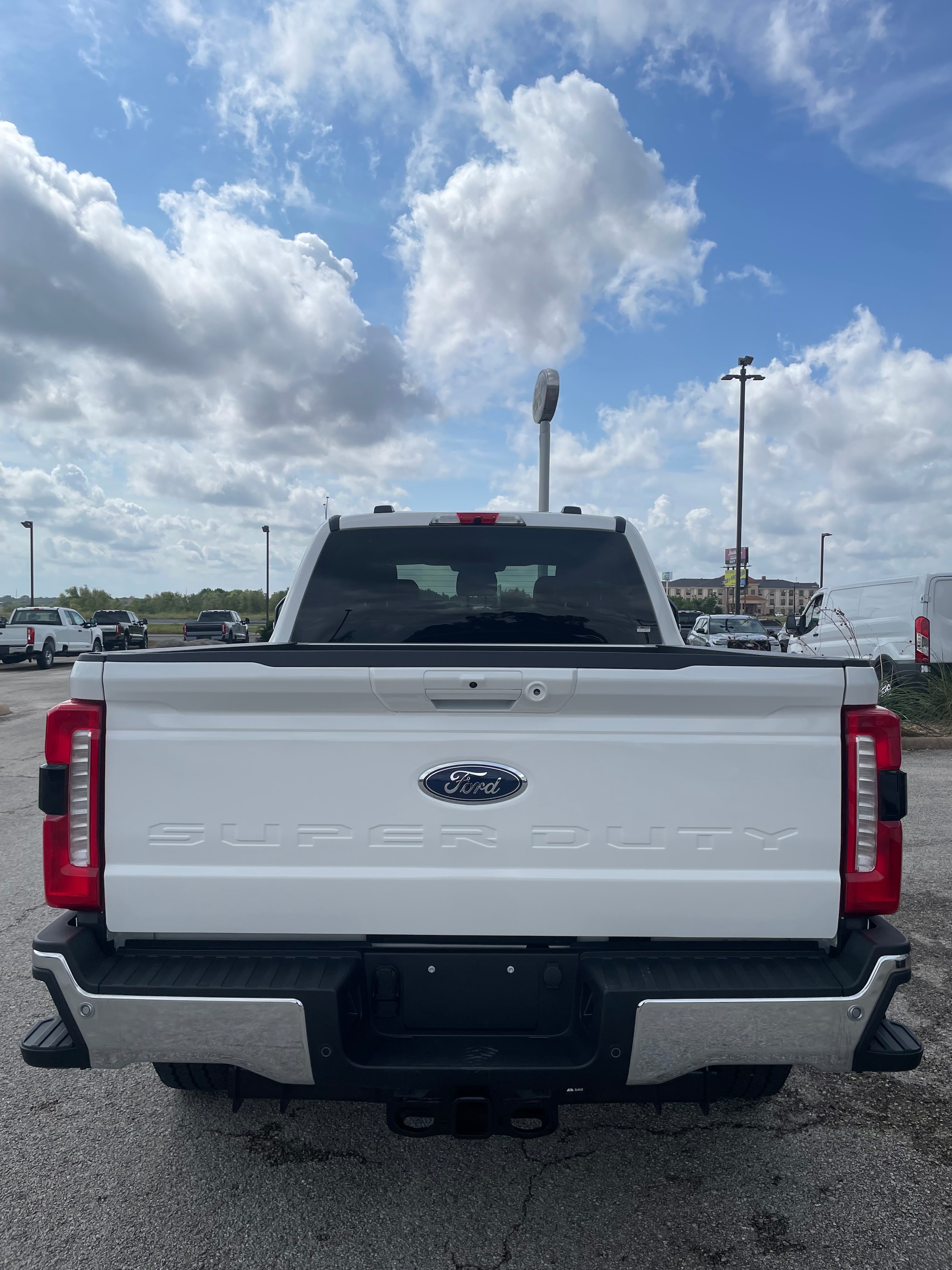 2026 Ford F-250 Super Duty Lariat - Photo 6