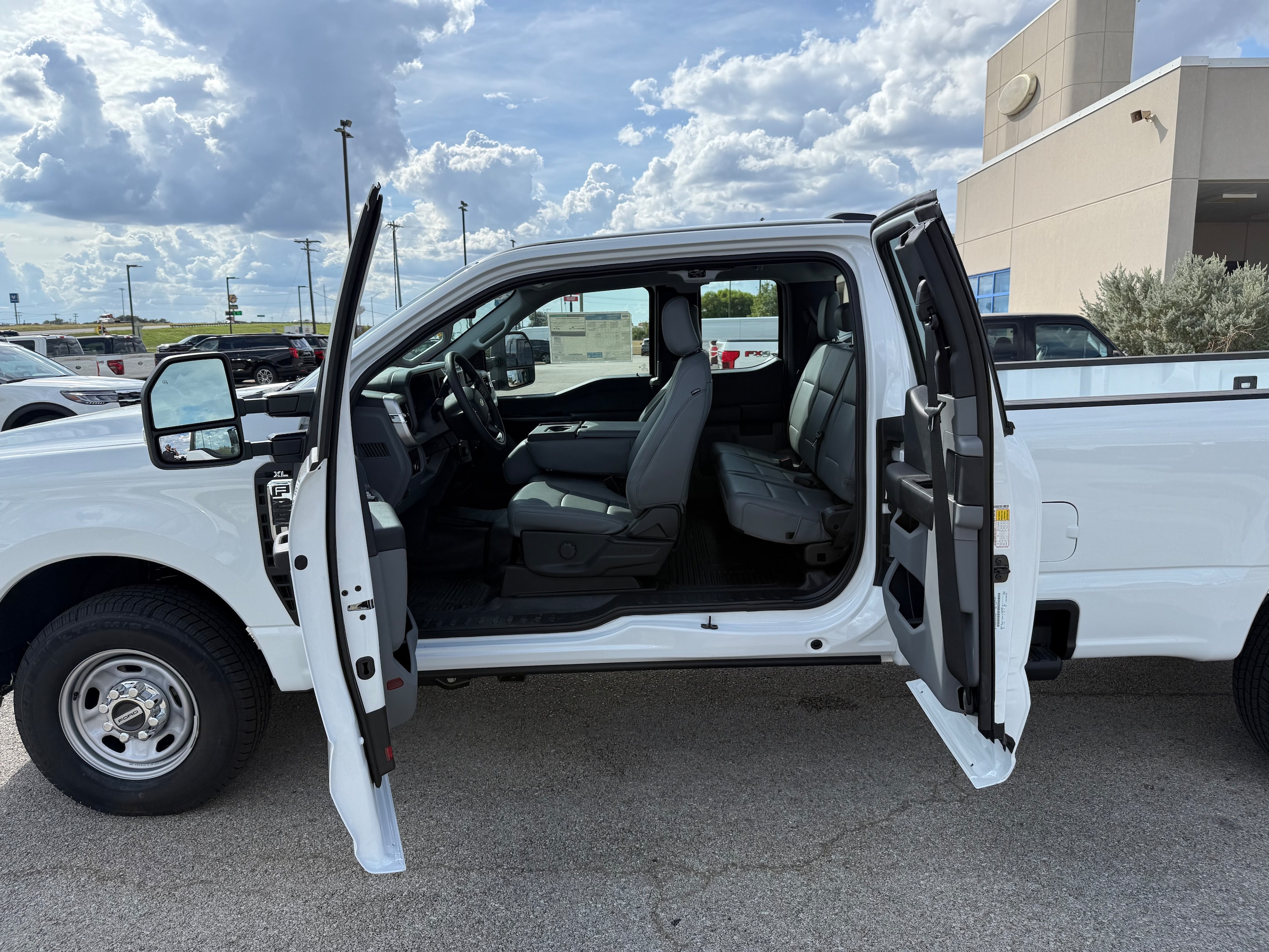 2026 Ford F-250 Super Duty XL - Photo 13