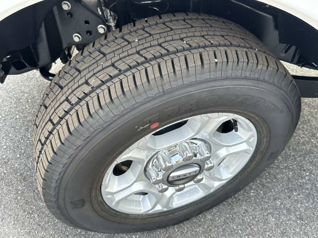 2026 Ford F-350 Super Duty XLT - Photo 16