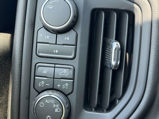 2026 Chevrolet Silverado 2500 HD Custom - Photo 27