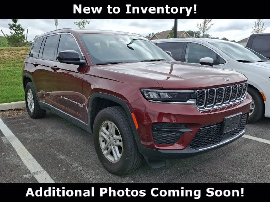 Used 2025 Jeep Grand Cherokee Laredo SUV