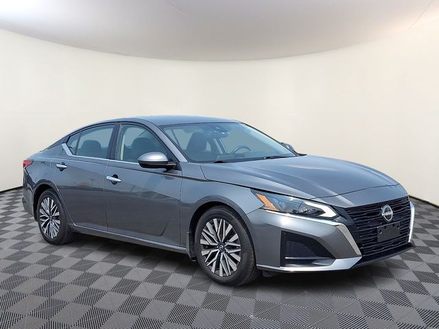 2023 Nissan Altima SV