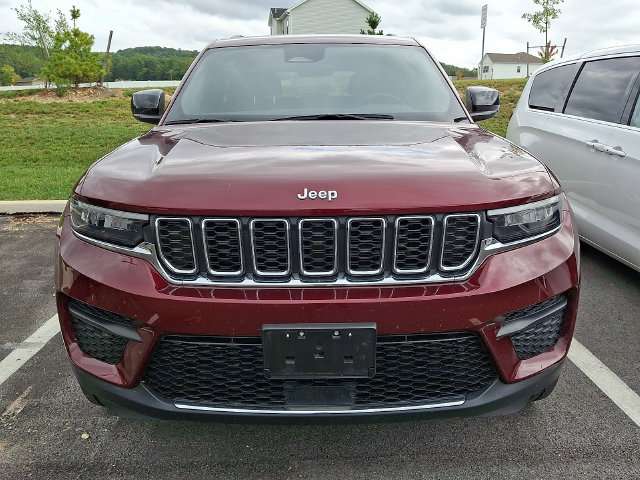 Used 2025 Jeep Grand Cherokee Laredo SUV