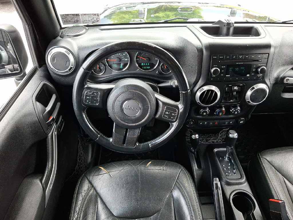 Used 2015 Jeep Wrangler Unlimited Sahara SUV