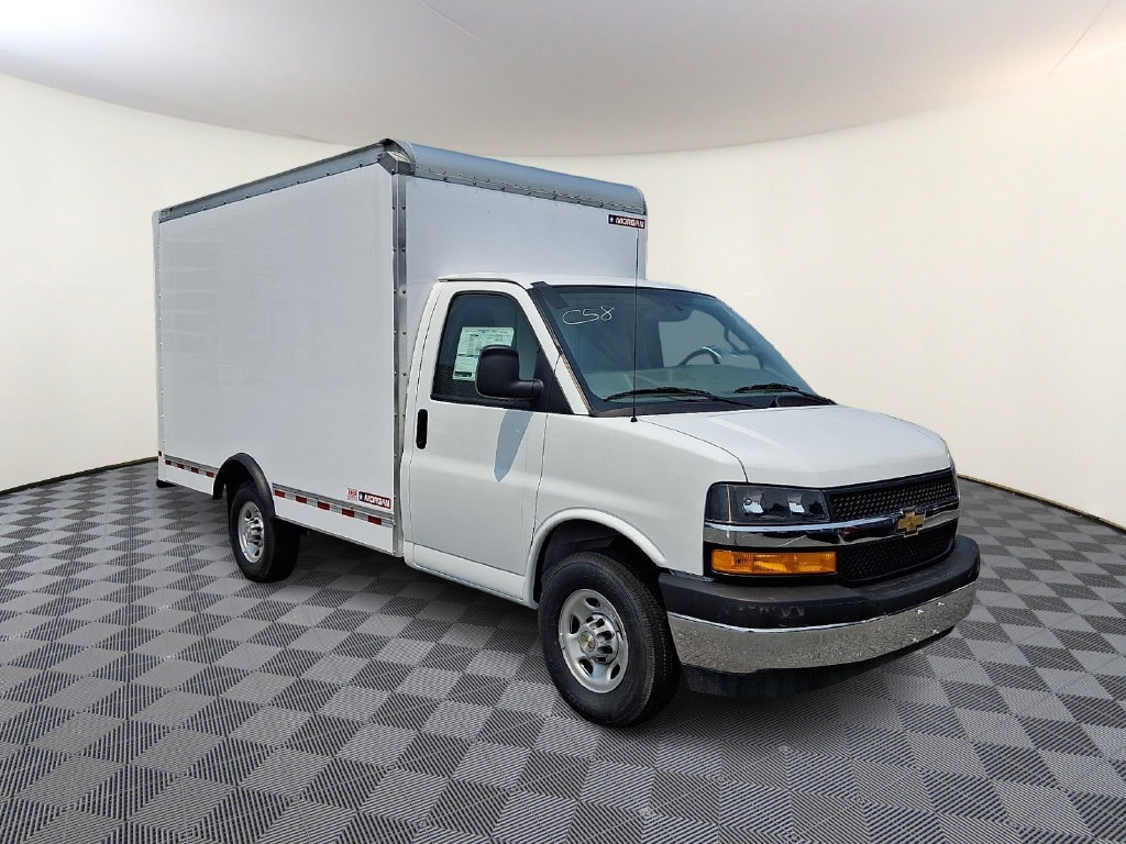 2026 Chevrolet Express Cutaway