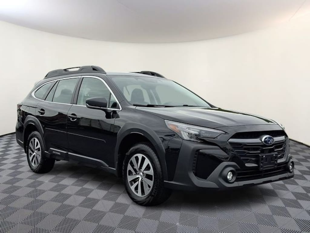 Used 2025 Subaru Outback 2.5i SUV