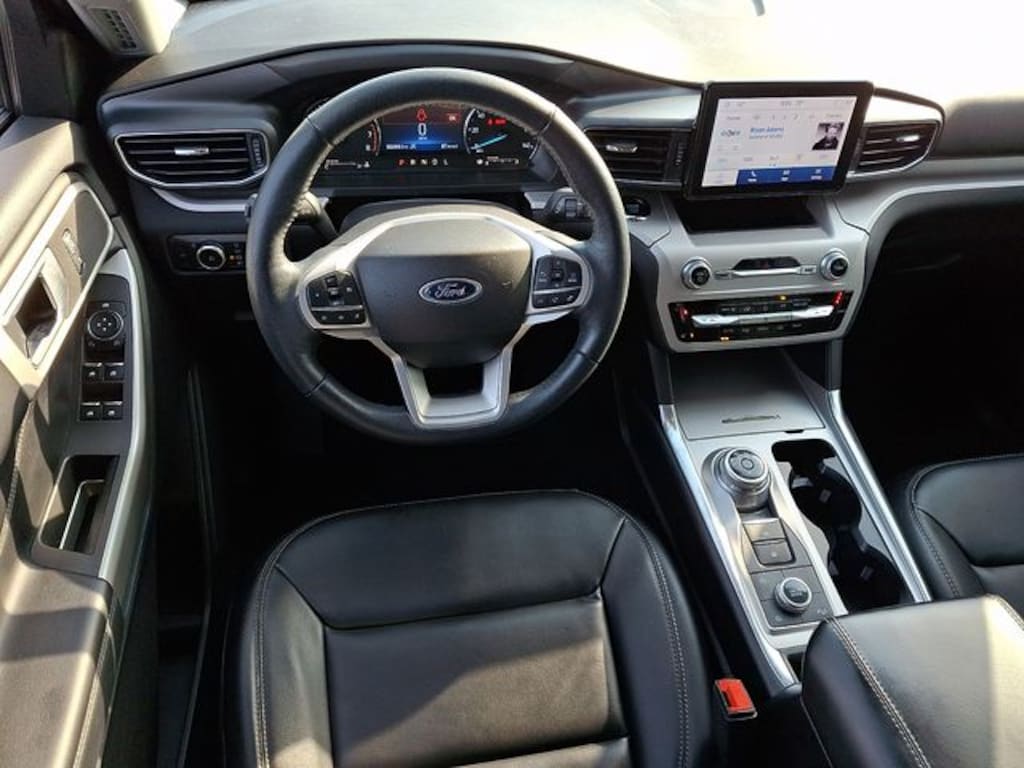 Used 2023 Ford Explorer XLT SUV