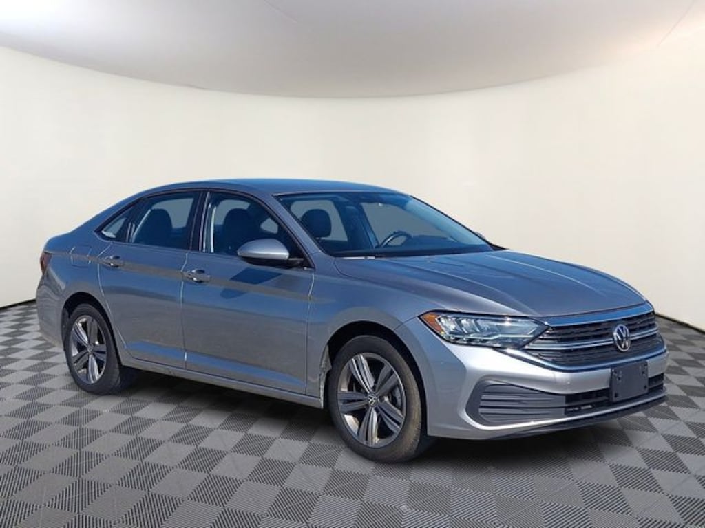 Used 2024 Volkswagen Jetta 1.5T SE Sedan