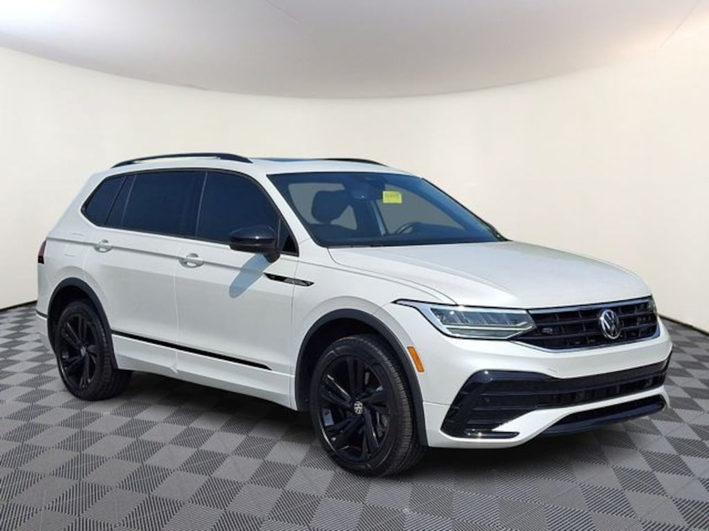 Used 2023 Volkswagen Tiguan 2.0T SE R-Line Black SUV