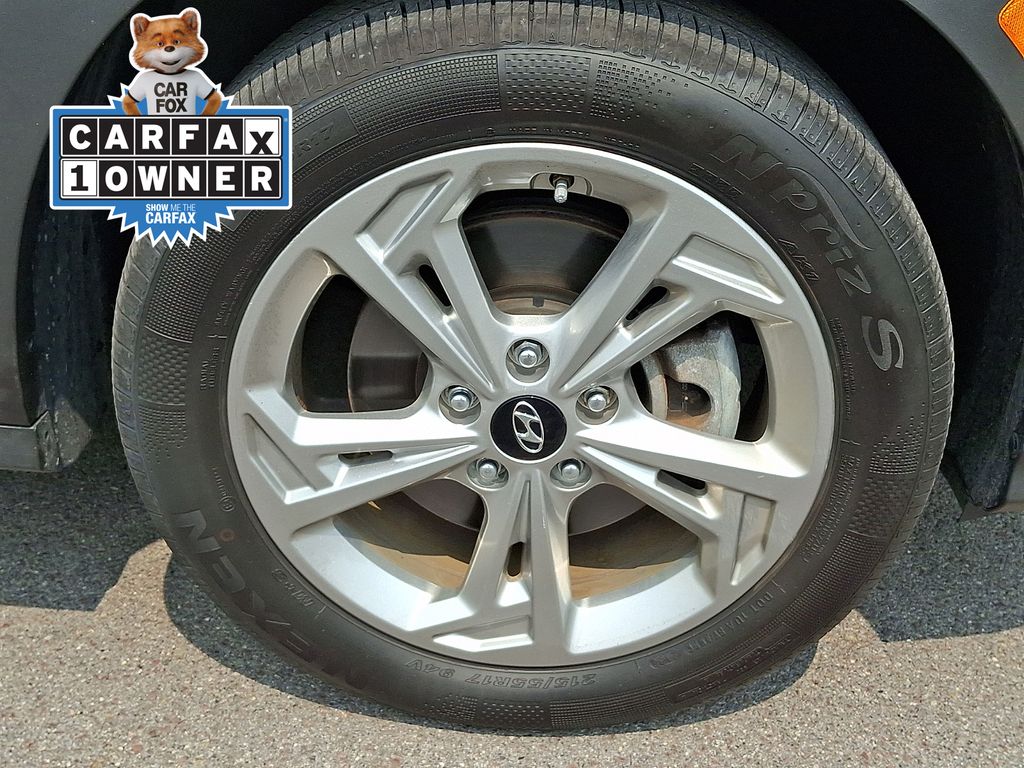 2023 Hyundai Kona SEL - Photo 11