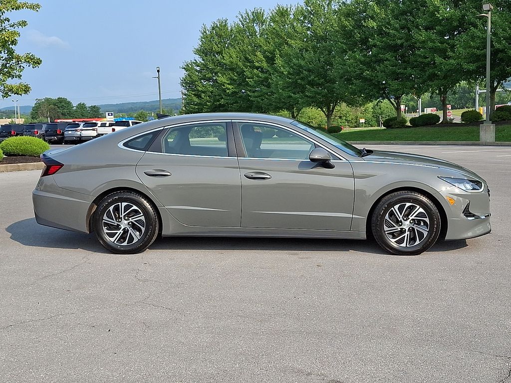 2022 Hyundai Sonata Hybrid Blue - Photo 10