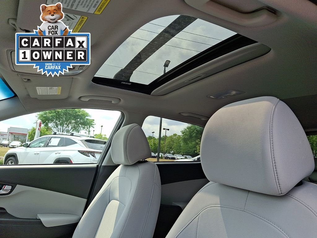2023 Hyundai Kona SEL - Photo 16