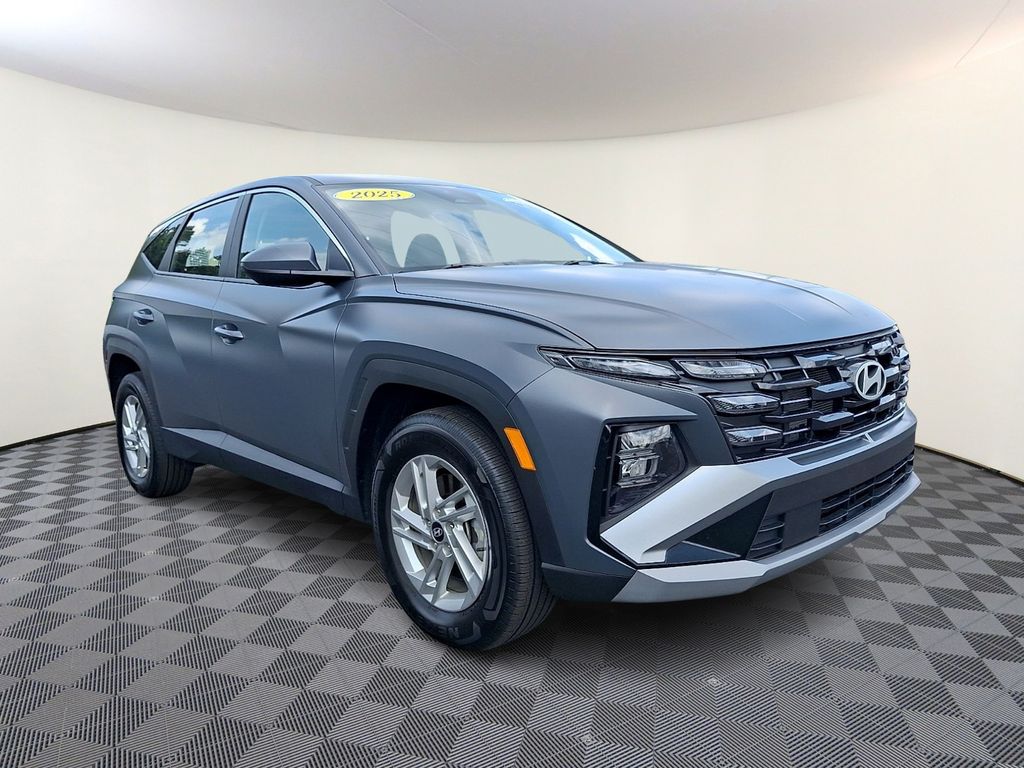 Certified 2025 Hyundai Tucson SE SUV