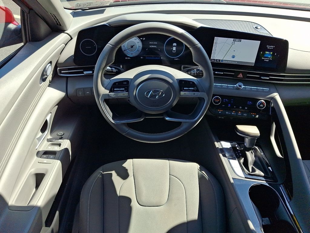 Used 2023 Hyundai Elantra SEL Sedan