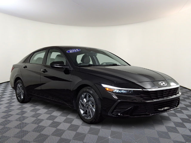 Used 2024 Hyundai Elantra SEL Sedan