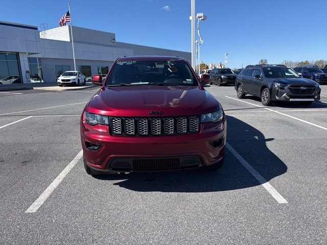 Used 2018 Jeep Grand Cherokee Altitude SUV