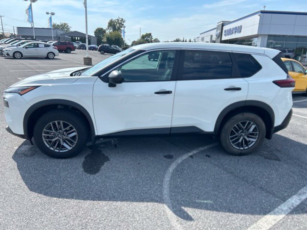 Used 2023 Nissan Rogue S SUV