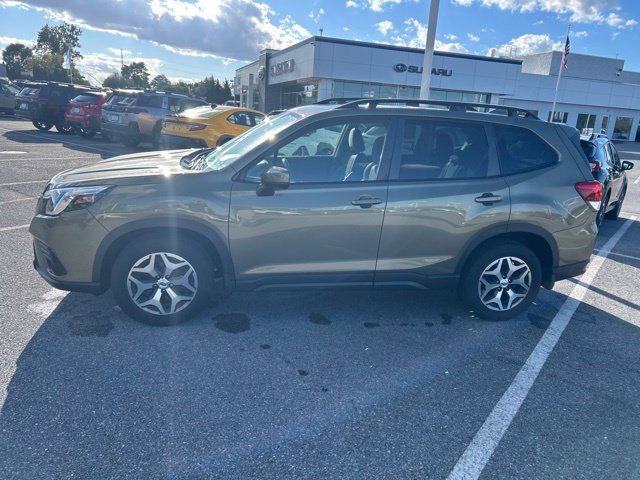 Used 2023 Subaru Forester Premium SUV