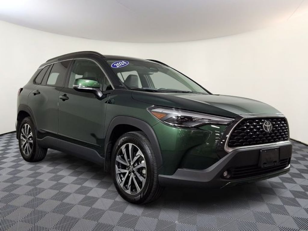 Used 2024 Toyota Corolla Cross XLE SUV