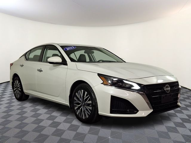 2023 Nissan Altima SV