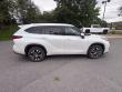 Used 2022 Toyota Highlander Hybrid XLE SUV