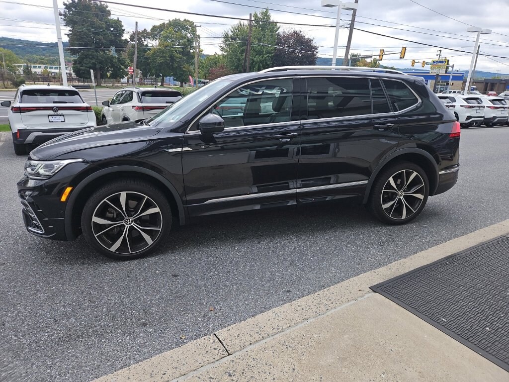 Used 2024 Volkswagen Tiguan 2.0T SEL R-Line SUV