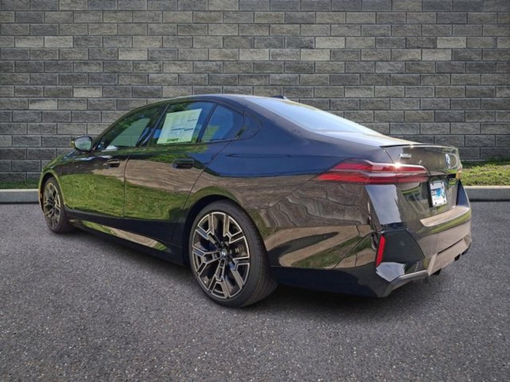 New 2027 BMW 5 Series 550e xDrive Sedan