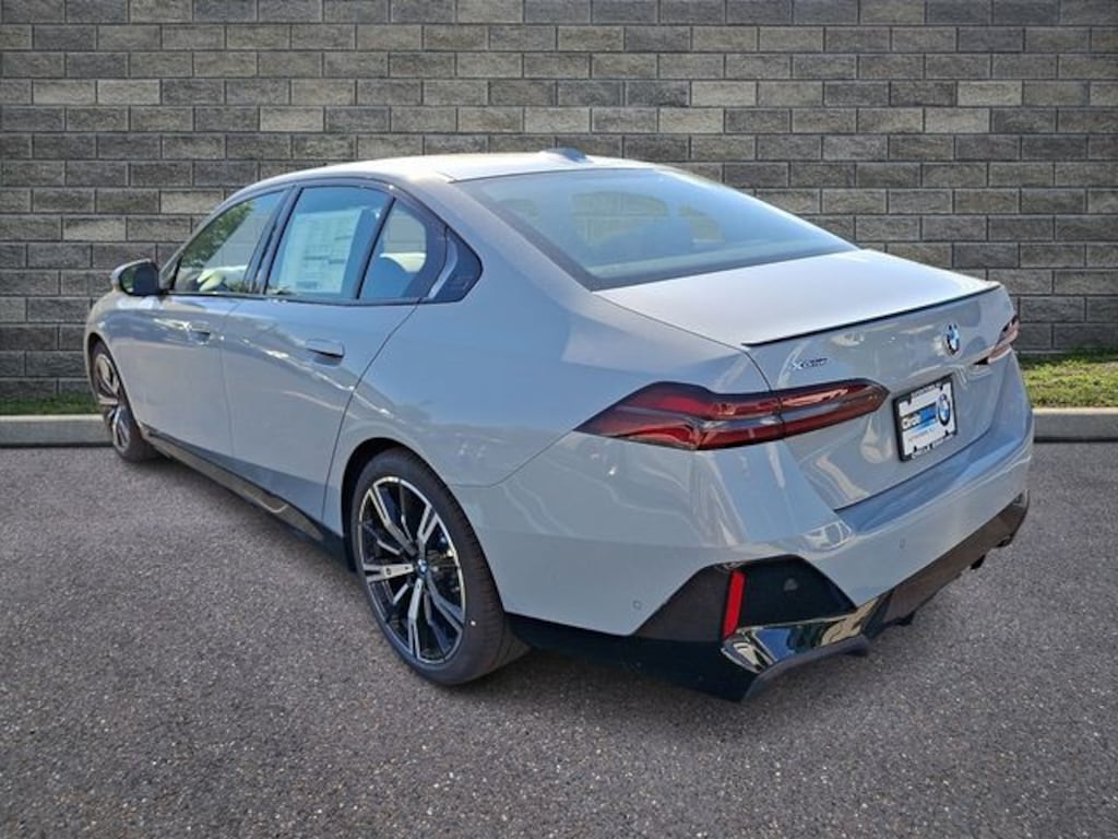 New 2027 BMW 5 Series 530i xDrive Sedan