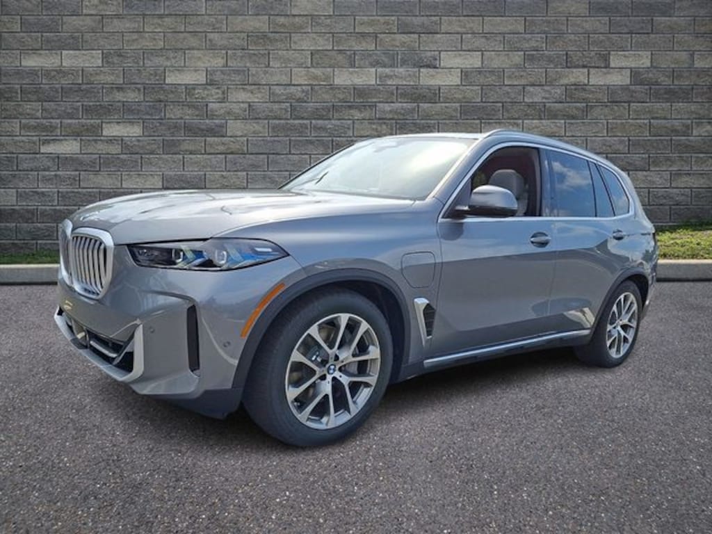 New 2026 BMW X5 PHEV xDrive50e SUV