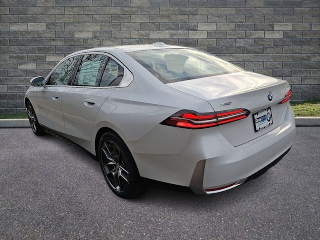New 2026 BMW 5 Series 530i xDrive Sedan