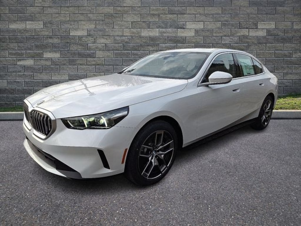 New 2026 BMW 5 Series 530i xDrive Sedan