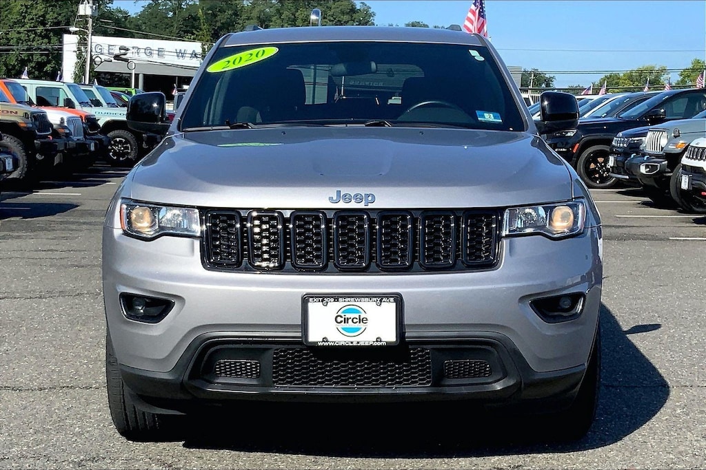 Used 2020 Jeep Grand Cherokee Laredo SUV