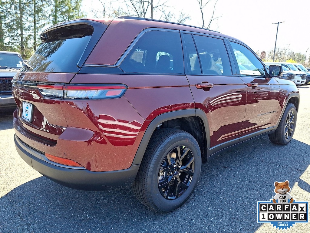 New 2026 Jeep Grand Cherokee LAREDO ALTITUDE 4X4 Sport Utility