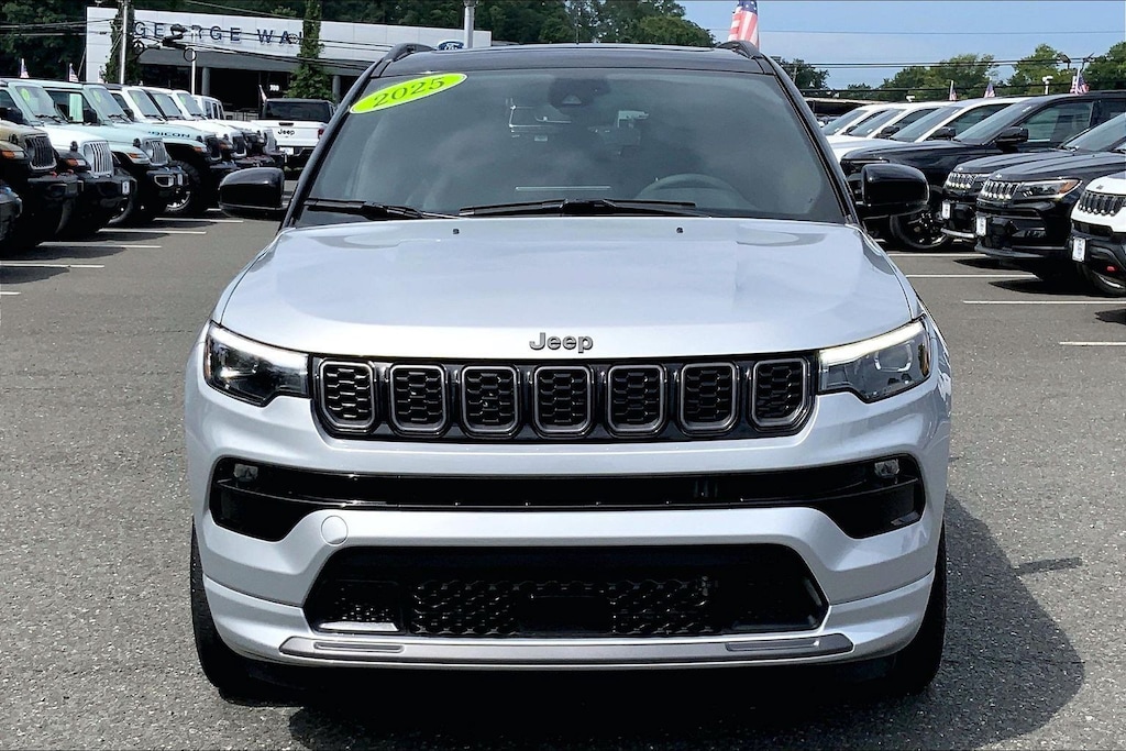 Certified 2025 Jeep Compass Limited SUV