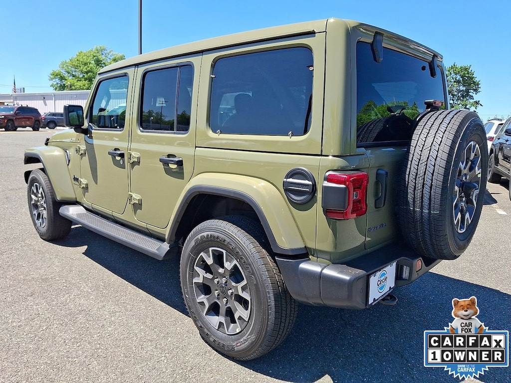 New 2026 Jeep Wrangler 4-DOOR SAHARA Sport Utility