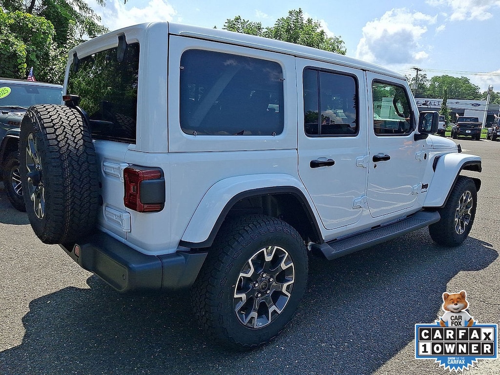 New 2026 Jeep Wrangler 4-DOOR SAHARA Sport Utility