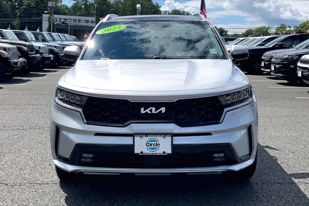 Used 2023 Kia Sorento Hybrid EX SUV