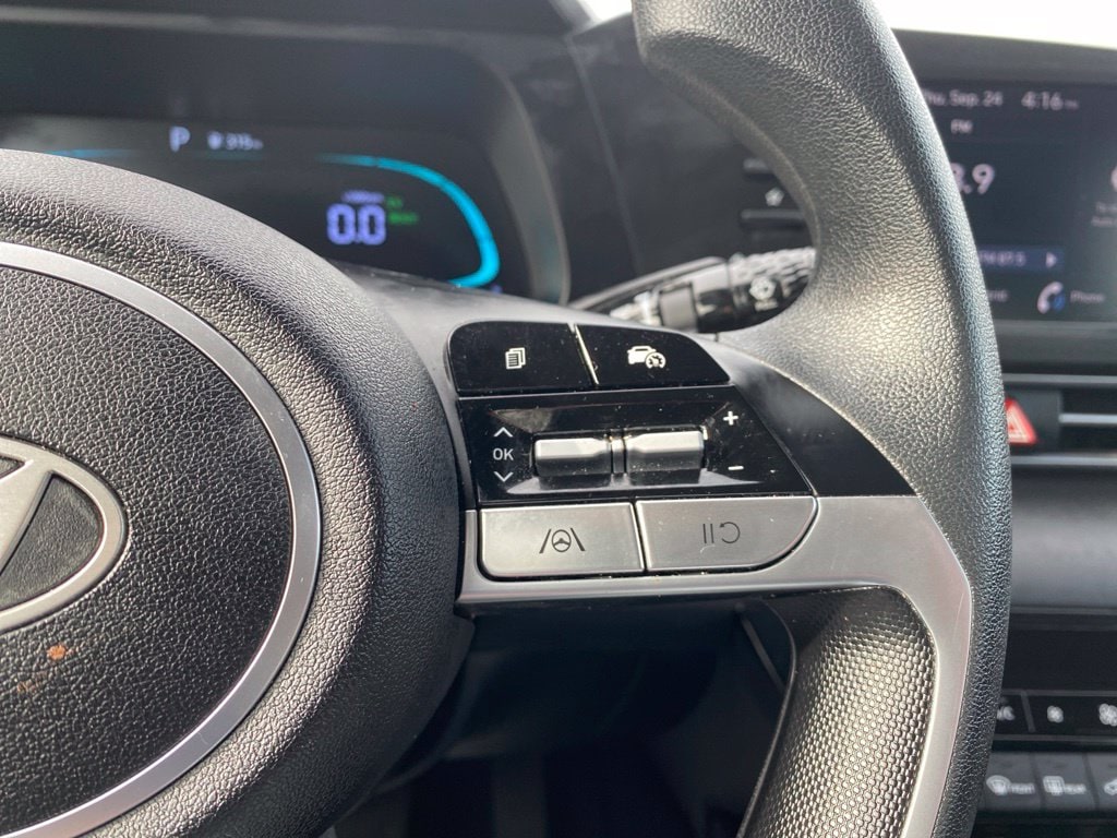 2025 Hyundai Elantra Blue - Photo 20