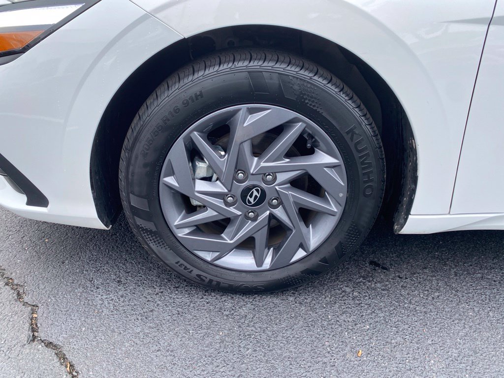 2026 Hyundai Elantra Blue - Photo 9
