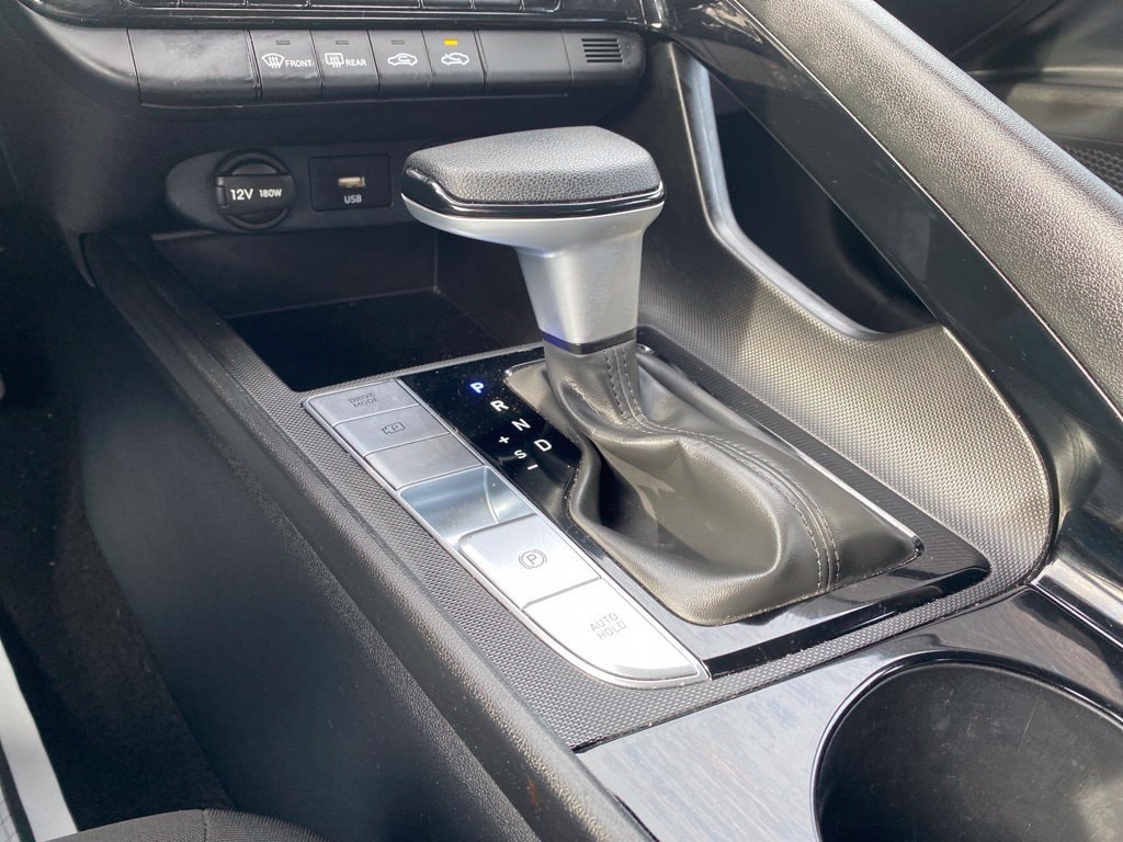 2025 Hyundai Elantra Blue - Photo 18