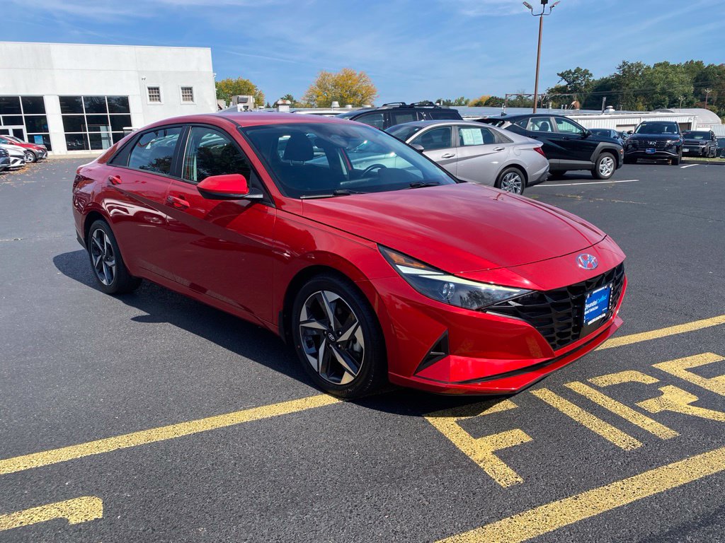 2023 Hyundai Elantra Sedan 