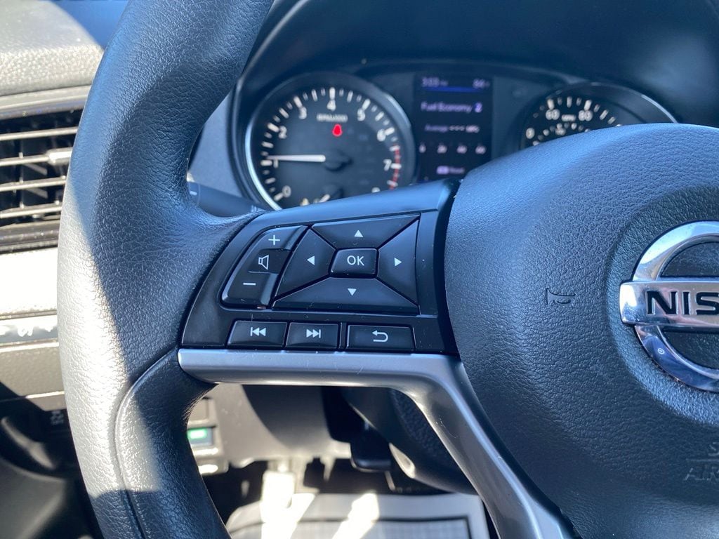2020 Nissan Rogue Sport S - Photo 20