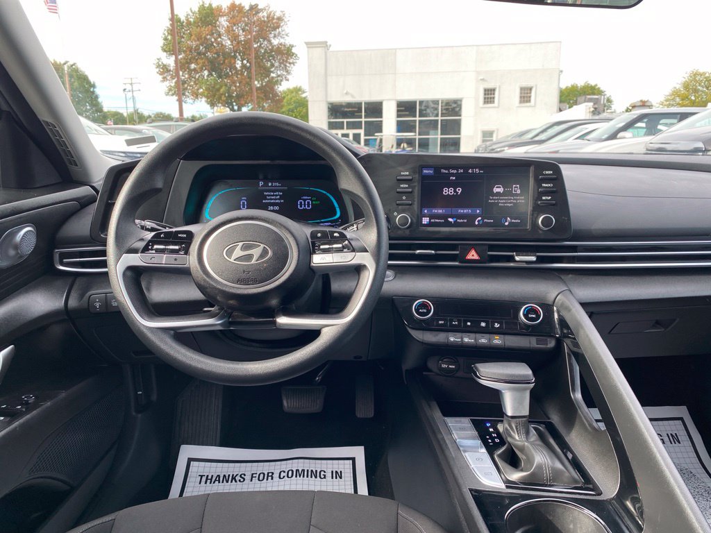 2025 Hyundai Elantra Blue - Photo 10