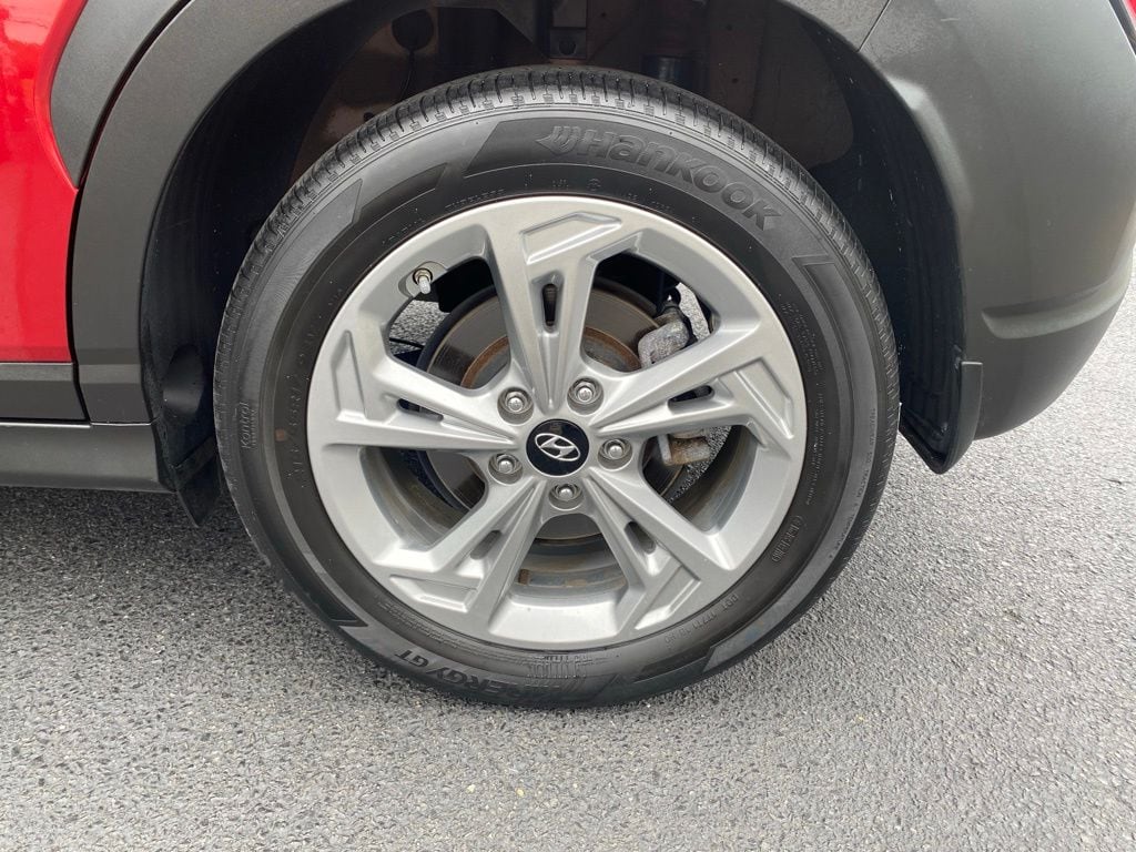 2023 Hyundai Kona SEL - Photo 9