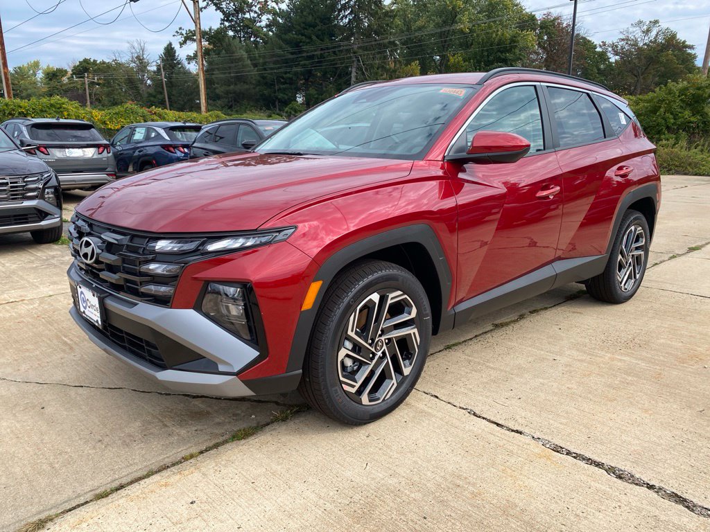 New 2026 Hyundai Tucson SEL Plus AWD SUV