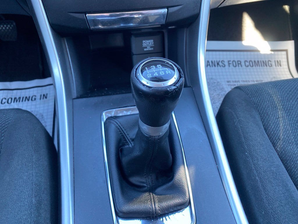 2013 Honda Accord LX - Photo 18