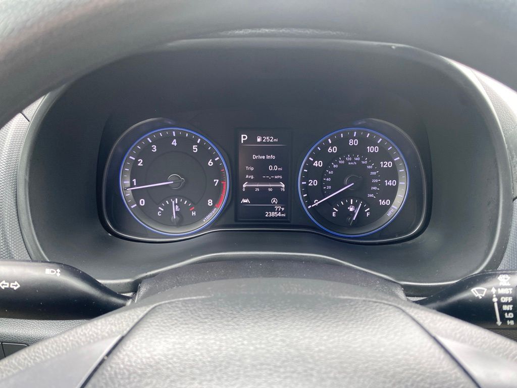 2023 Hyundai Kona SEL - Photo 11
