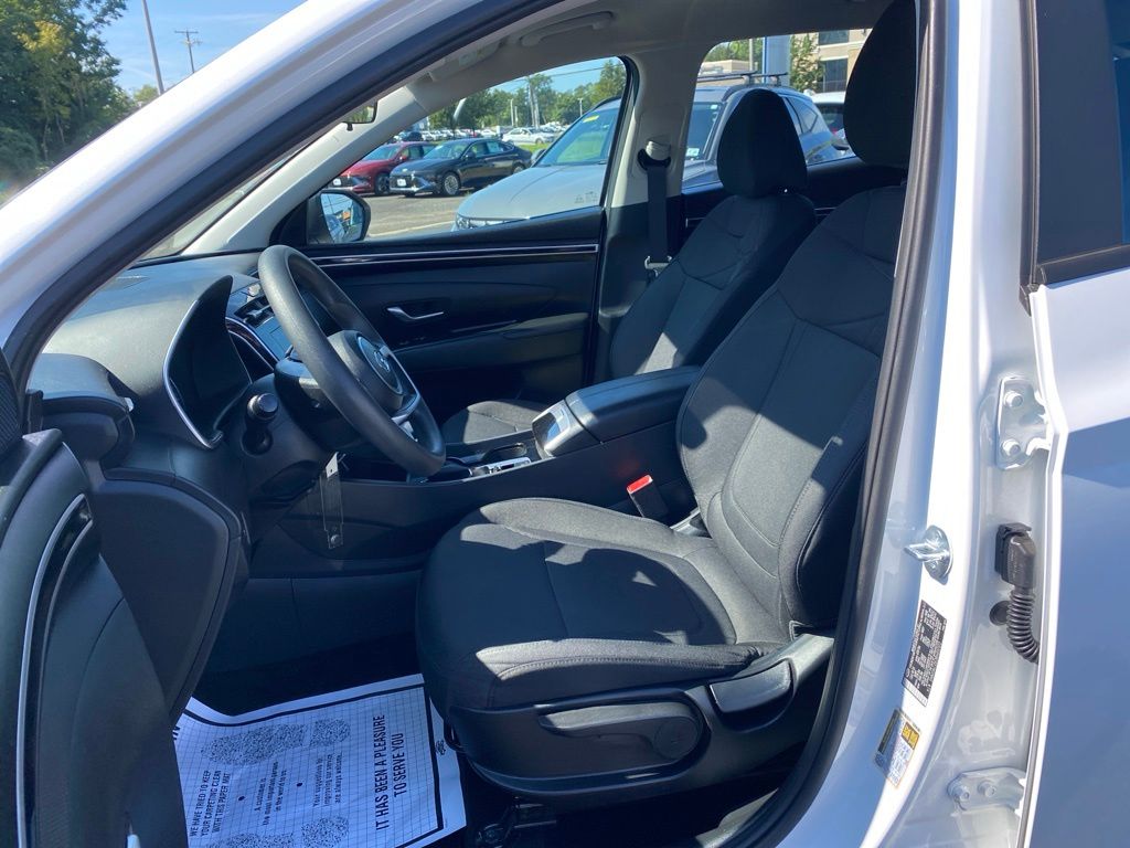 2024 Hyundai Tucson SE - Photo 13